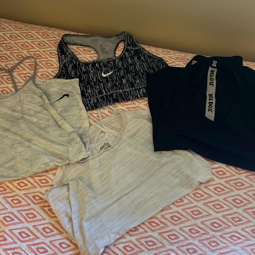 Nike Workout Tops/ Sports Bra
